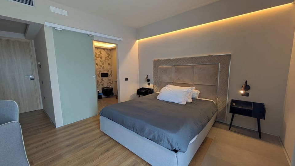 Superior Double Room | Bed sheets