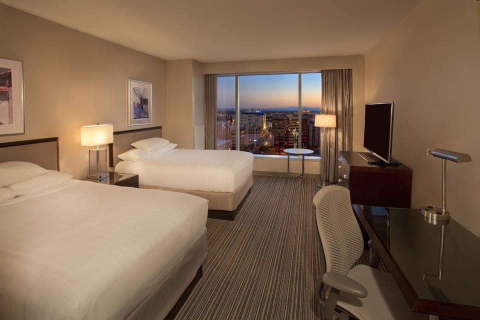 Premium bedding, in-room safe, desk, blackout drapes