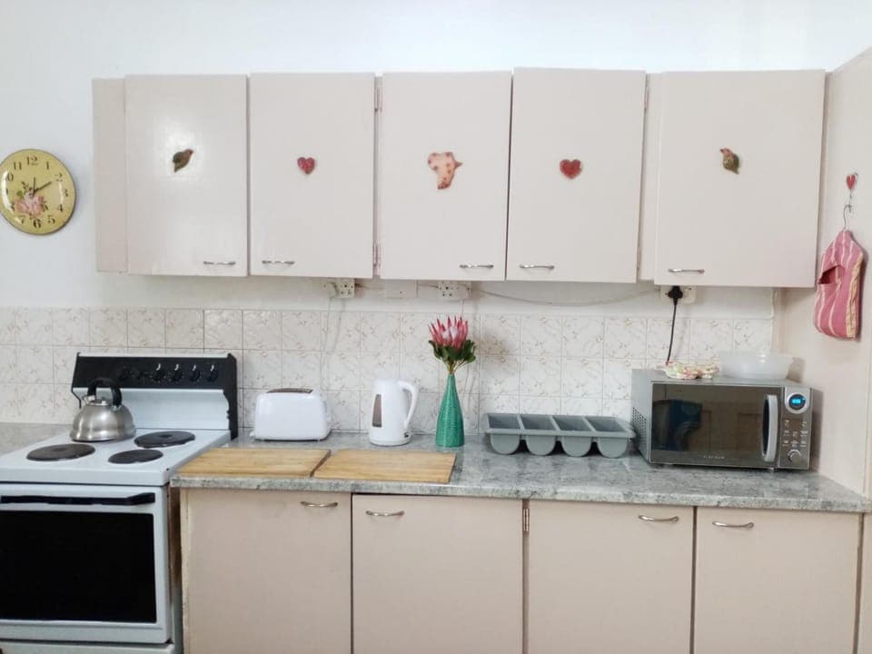 Shared fridge, microwave