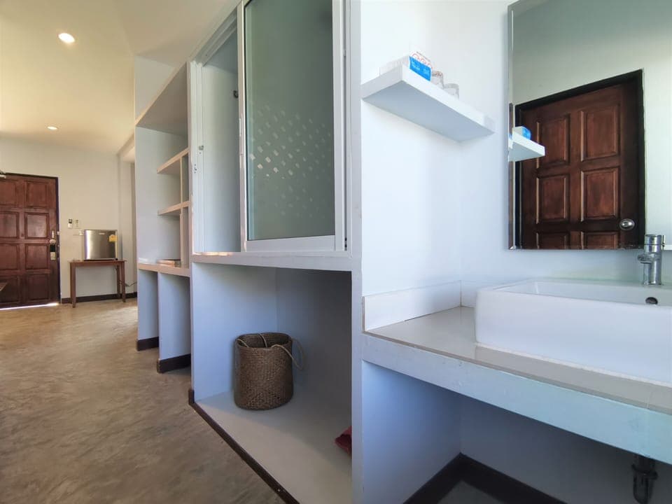 Deluxe Family Bungalow Garden View | Hypo-allergenic bedding, minibar, in-room safe, laptop workspace