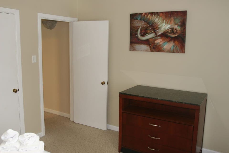 Premium House, 4 Bedrooms, River View, Overwater | Room amenity