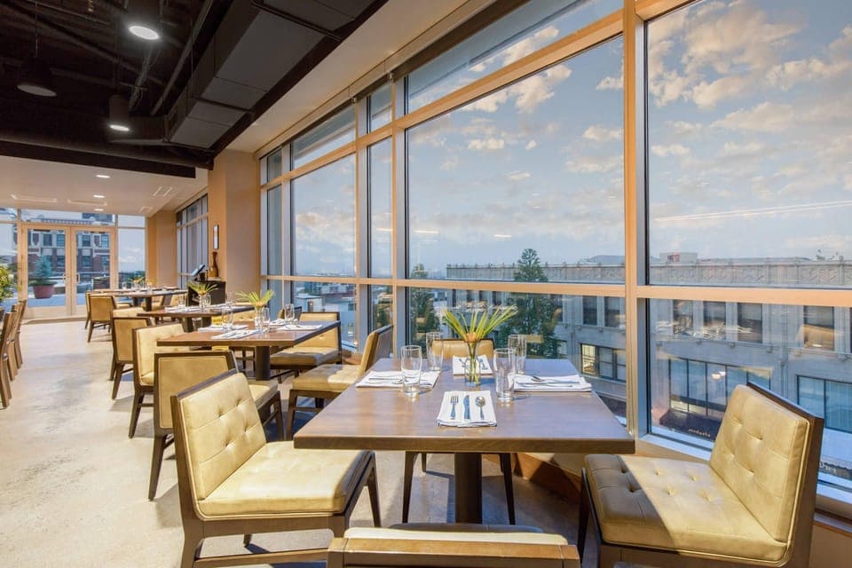 Breakfast, lunch and dinner served