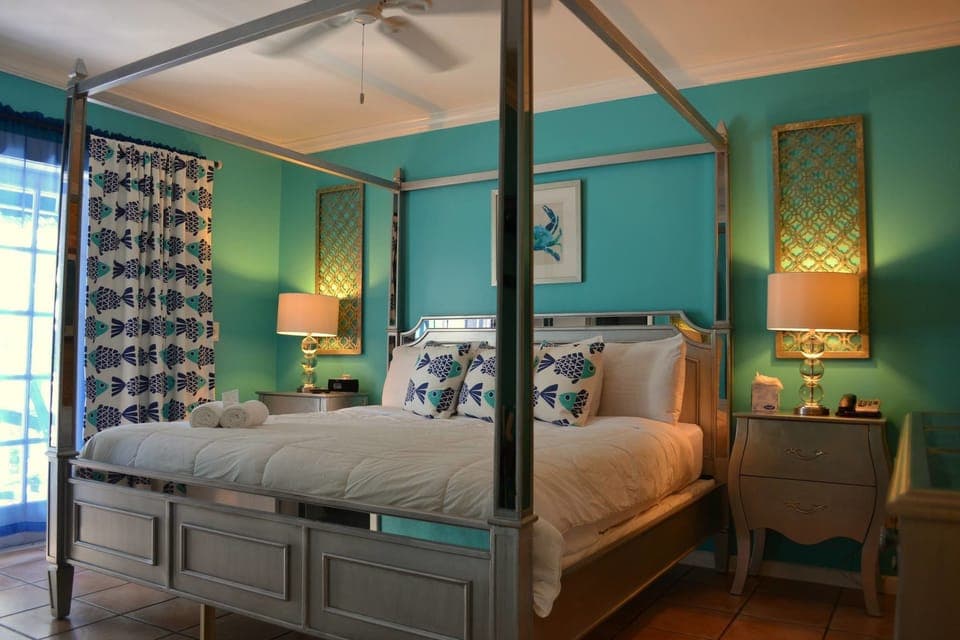 Deluxe Room, 1 King Bed (Adult Exclusive) | Premium bedding, in-room safe, individually decorated