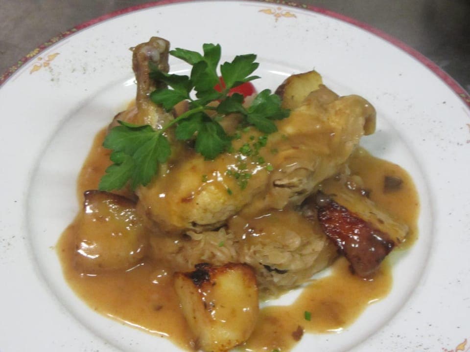 Lunch and dinner served, French cuisine