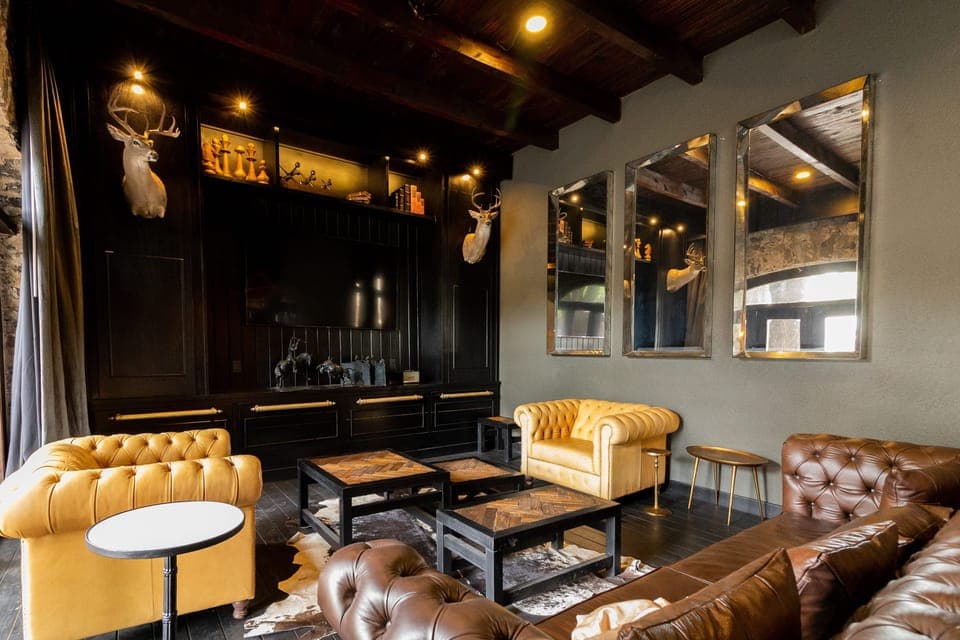 50-inch Smart TV with digital channels, TV, Netflix