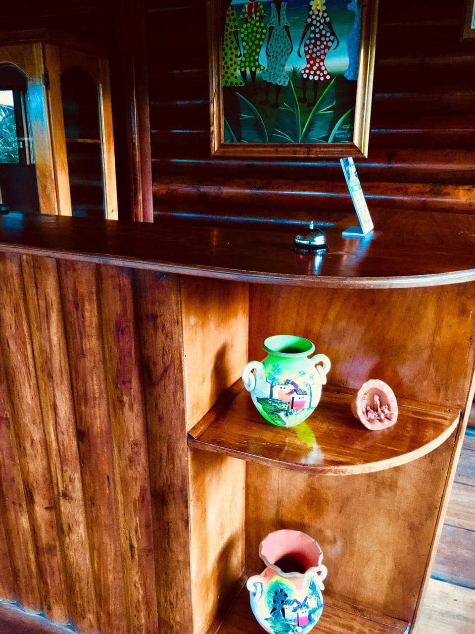 Check-in/check-out kiosk