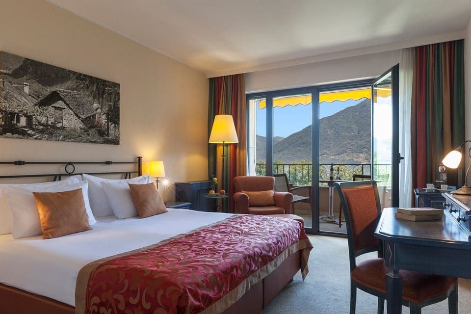 Superior Double Room | Hypo-allergenic bedding, down comforters, minibar, in-room safe