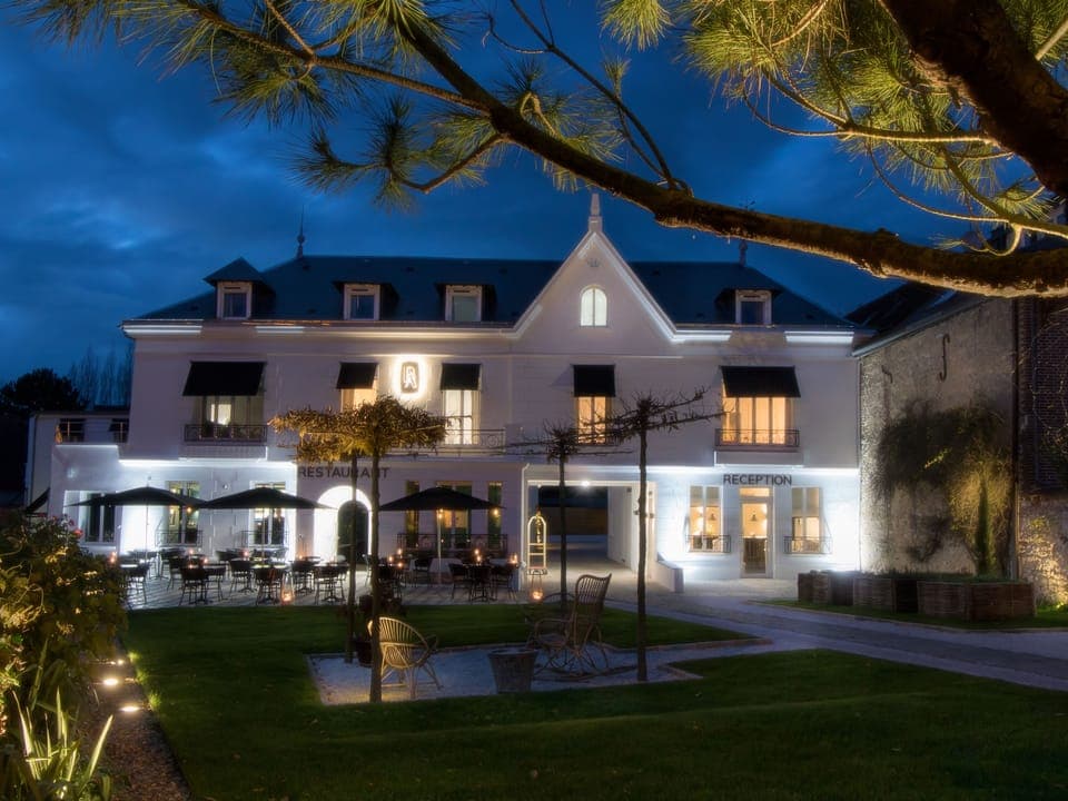 Front of property - evening/night