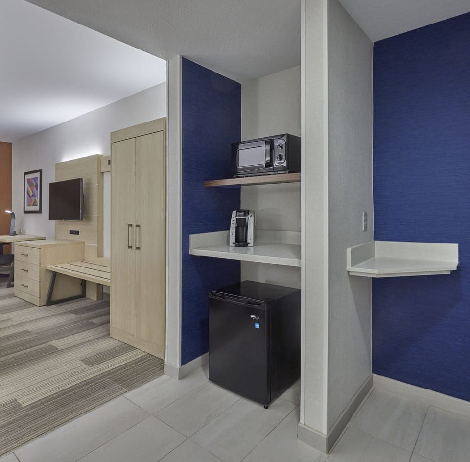 In-room safe, individually decorated, individually furnished, desk