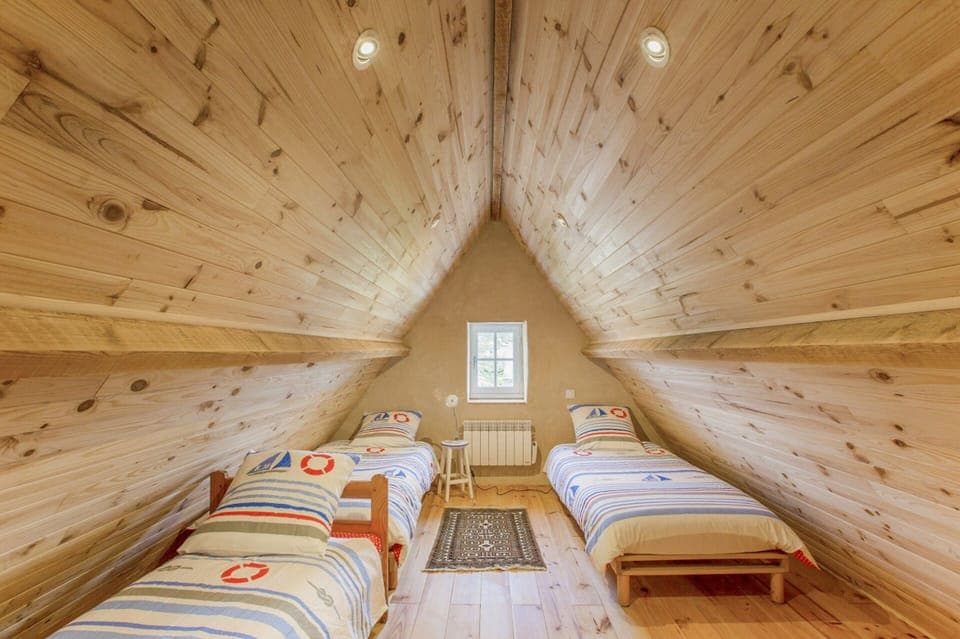 En-suite Bedroom #6 4 singles