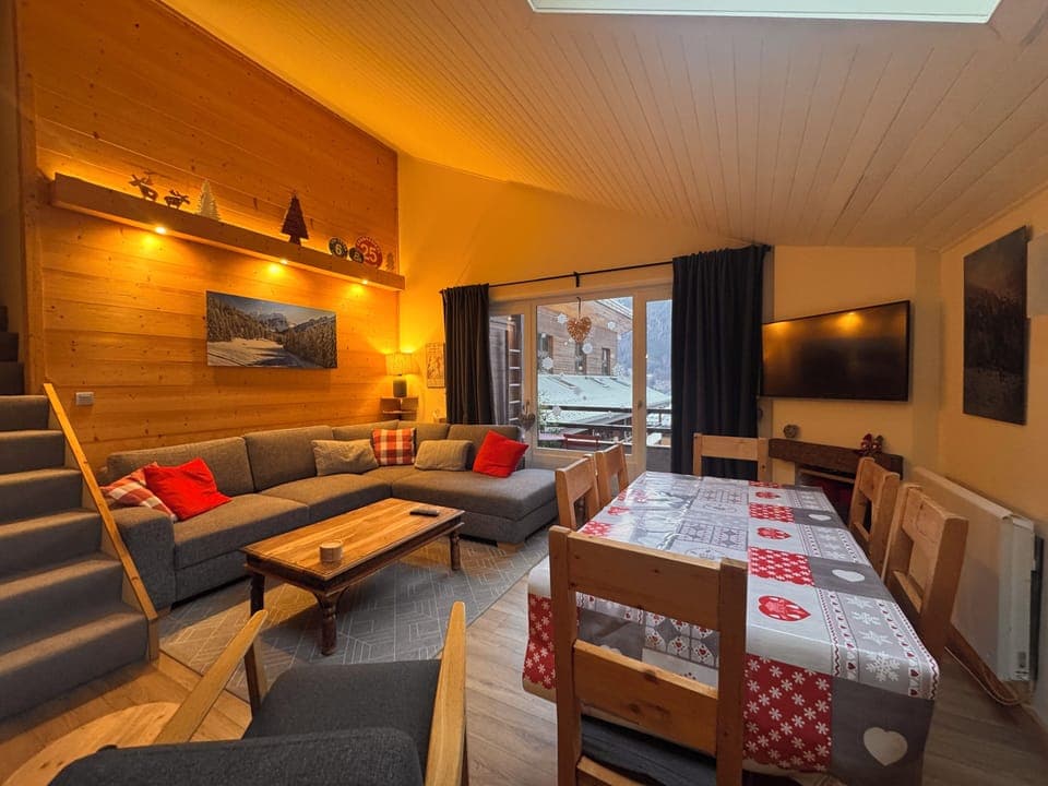 Downstairs: Living/dining/kitchen area