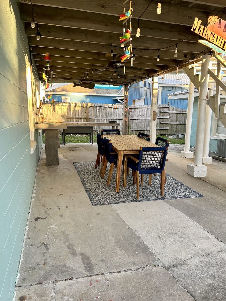 Out side dining area