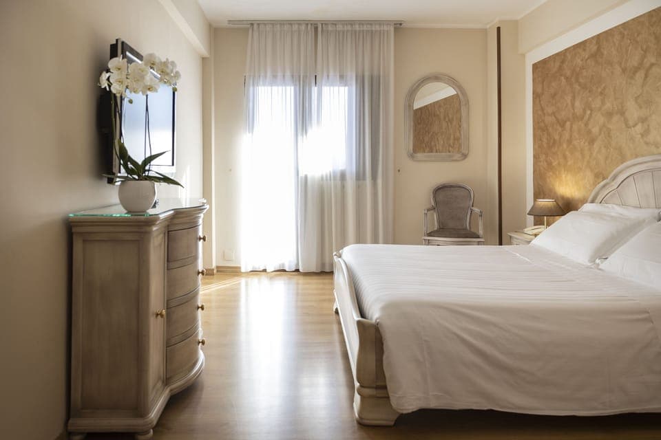 Superior Double Room, 1 Double or 2 Twin Beds | Minibar, in-room safe, desk, cribs/infant beds