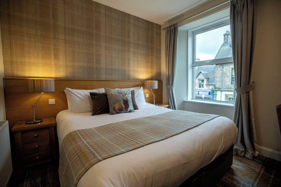 Mckays Superior Rooms | Premium bedding, individually decorated, individually furnished