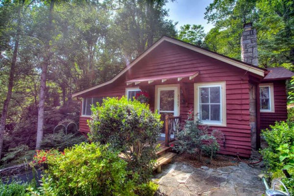 1940's Style Blue Ridge Mountain Cottage