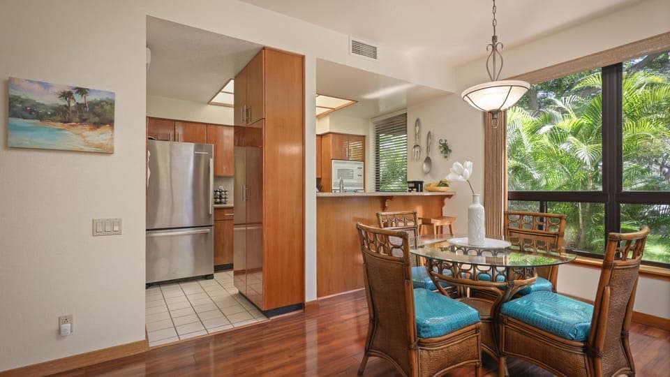 Spacious Dining Area