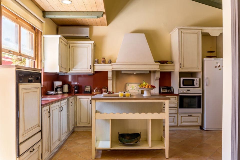 Fridge, oven, espresso maker, coffee/tea maker