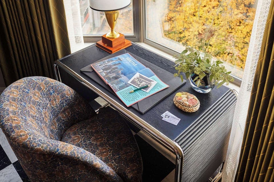 Premium bedding, down comforters, in-room safe, desk