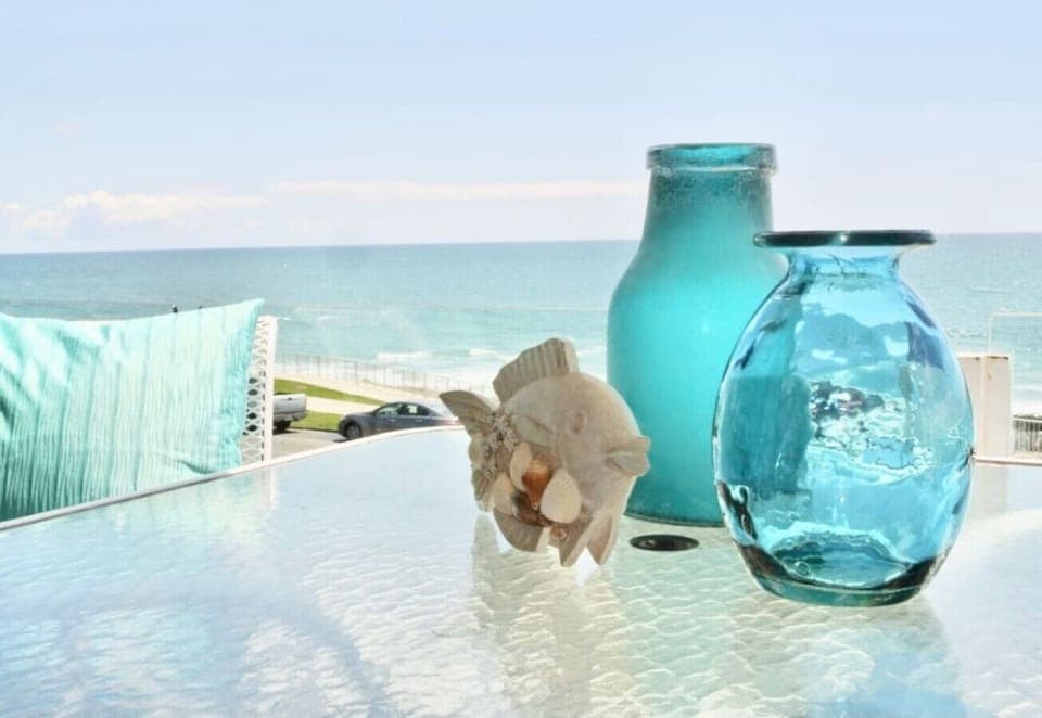 Beach/ocean view