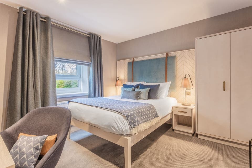 Superior Double Room | Hypo-allergenic bedding, minibar, in-room safe, desk