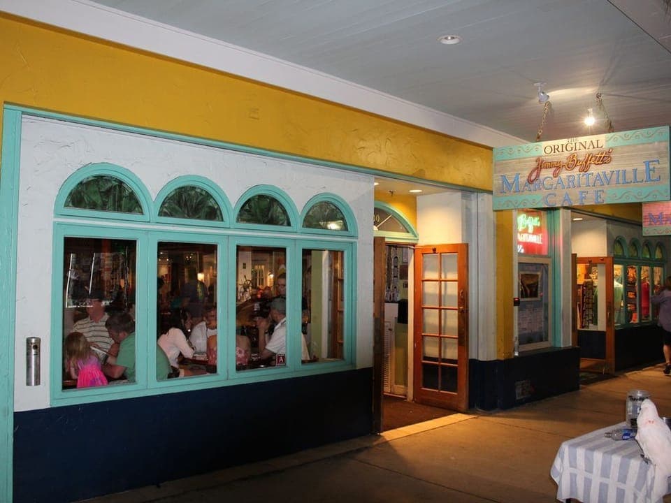 Margaritaville on Duval St. - Duval Street only 2 blocks from the home.   Wastin' away again in Margaritaville!