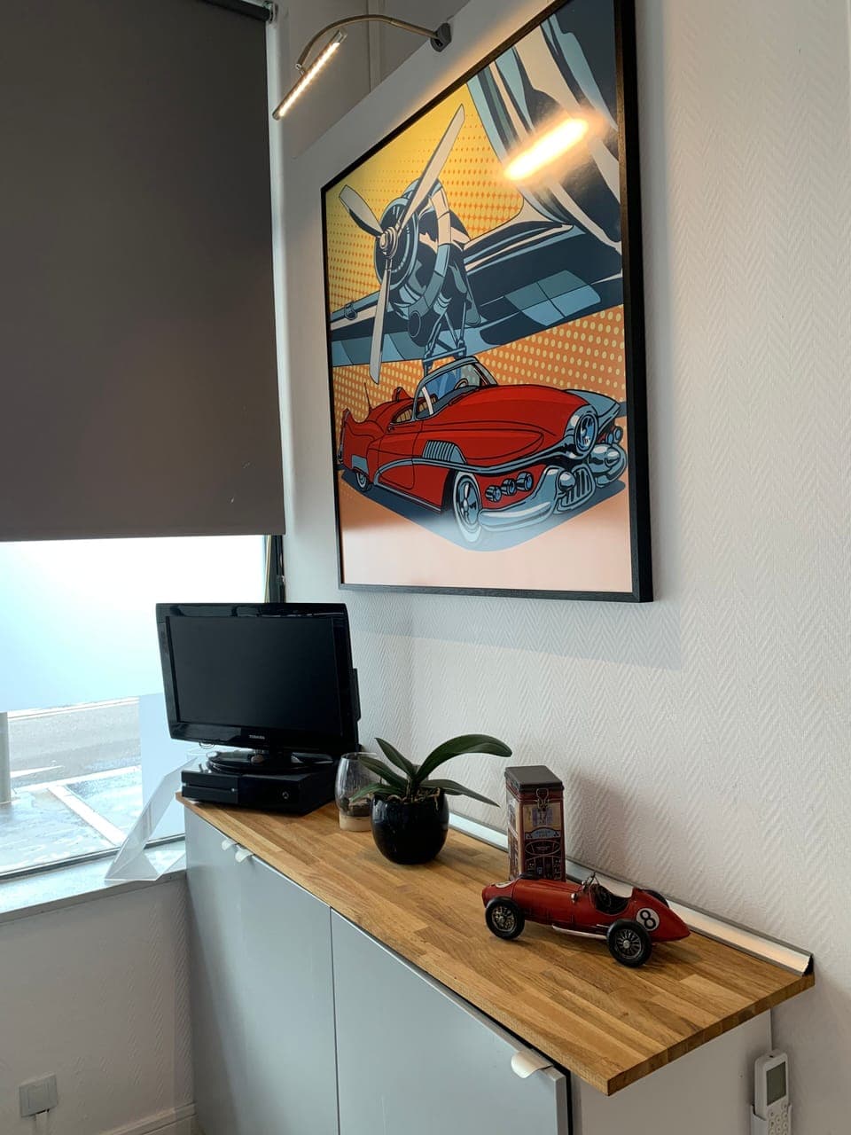 Daily buffet breakfast (EUR 14 per person)