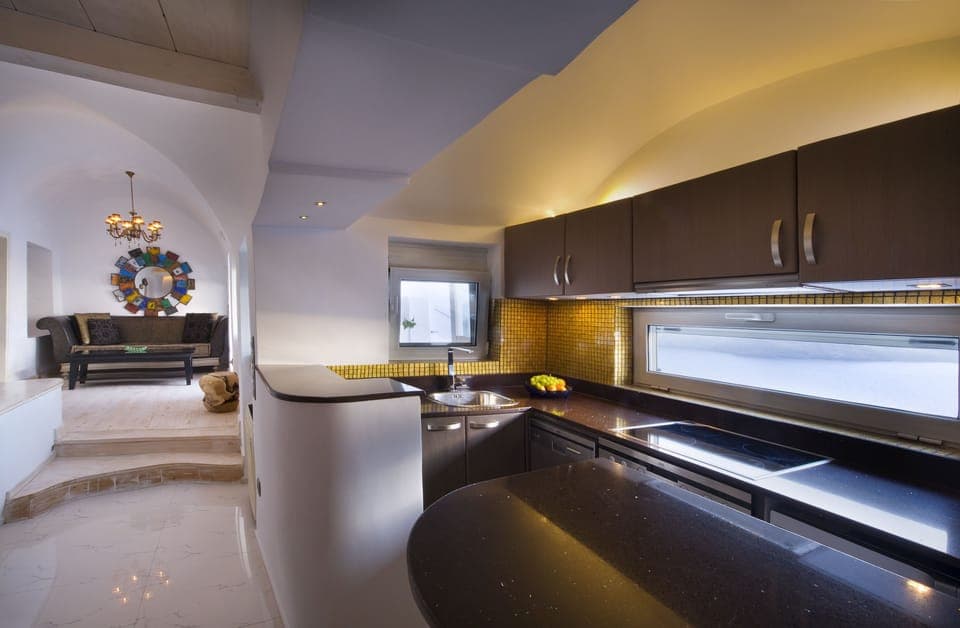 Luxury Villa, 1 Bedroom, Jetted Tub, Hill View | Private kitchen | Full-size fridge, coffee/tea maker, electric kettle