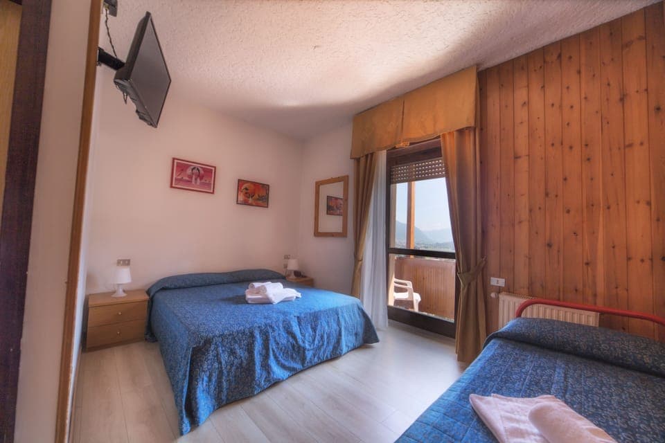 Triple Room | In-room safe, desk, blackout drapes, cribs/infant beds