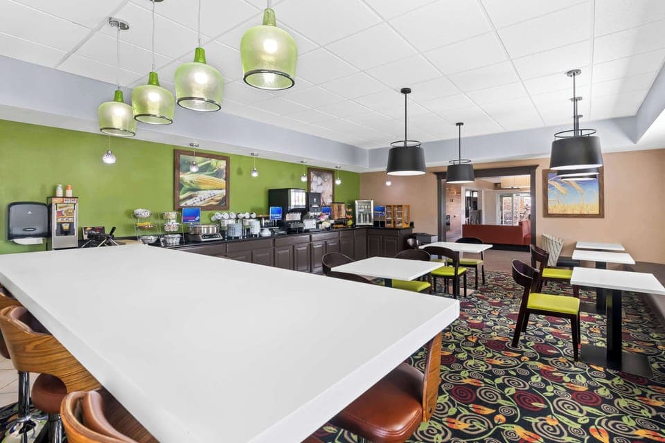 Free daily full breakfast