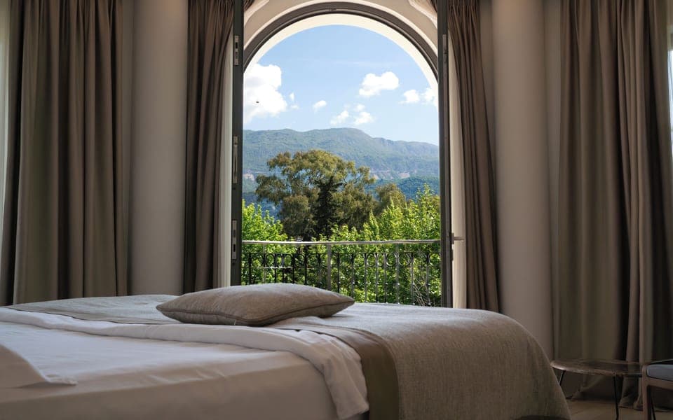 Superior Double or Twin Room, Balcony, Park View | Minibar, in-room safe, desk, soundproofing