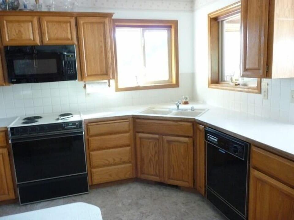 Kitchen (Actual photo only shows half of kitchen)