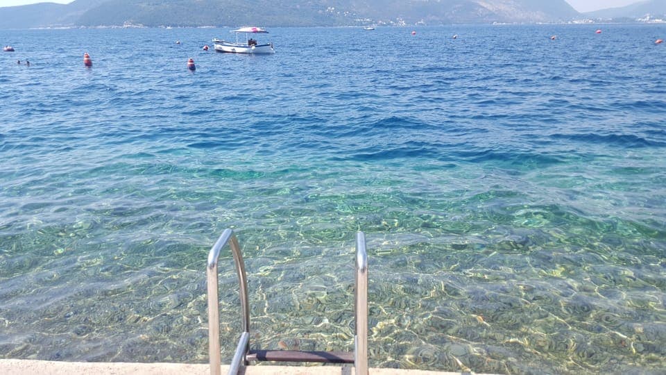 Sea-pool in front of property, 10m away from the terrace