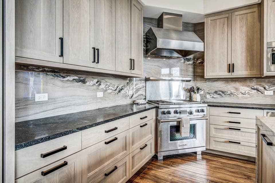 Townhome, 5 Bedrooms | Private kitchen | Full-size fridge, microwave, oven, stovetop