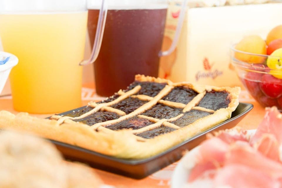 Daily buffet breakfast (EUR 8 per person)