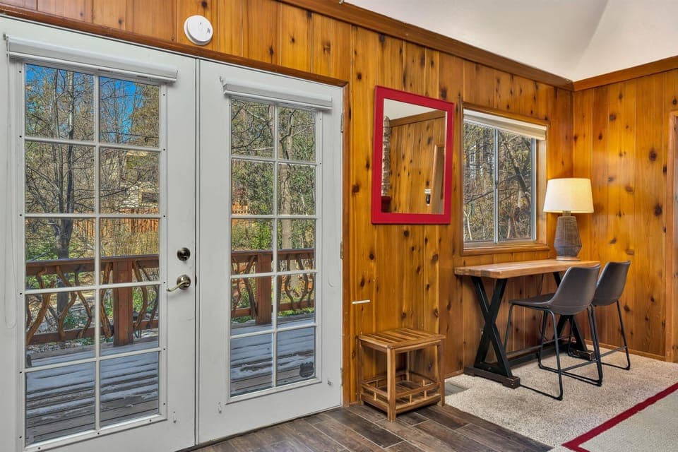 Additional seating with a view!