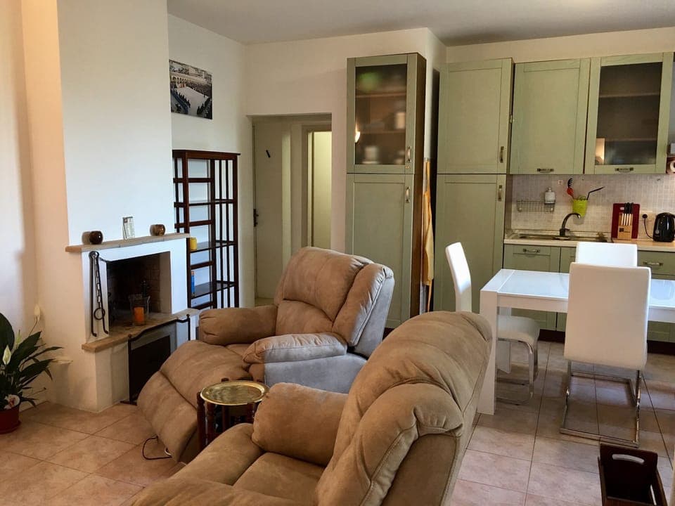 Living through to dining & laundry door