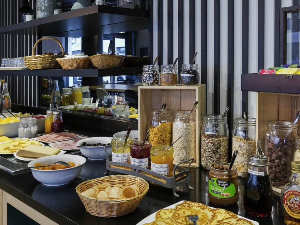 Daily buffet breakfast (EUR 12 per person)
