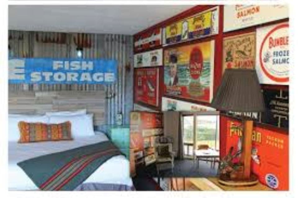 Premium King Theme Room with Marina View and Balcony Not Pet Friendly | Premium bedding, down comforters, iron/ironing board, free WiFi