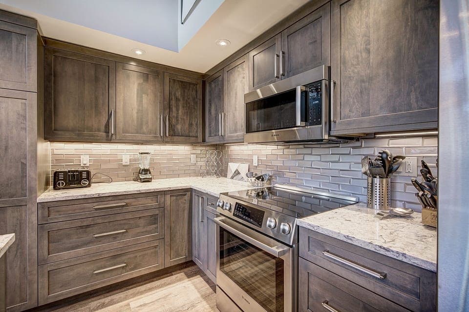 Townhome, 3 Bedrooms | Private kitchen | Full-size fridge, microwave, oven, stovetop