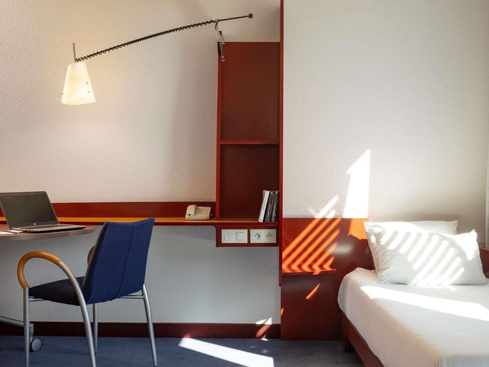 Minibar, in-room safe, desk, laptop workspace