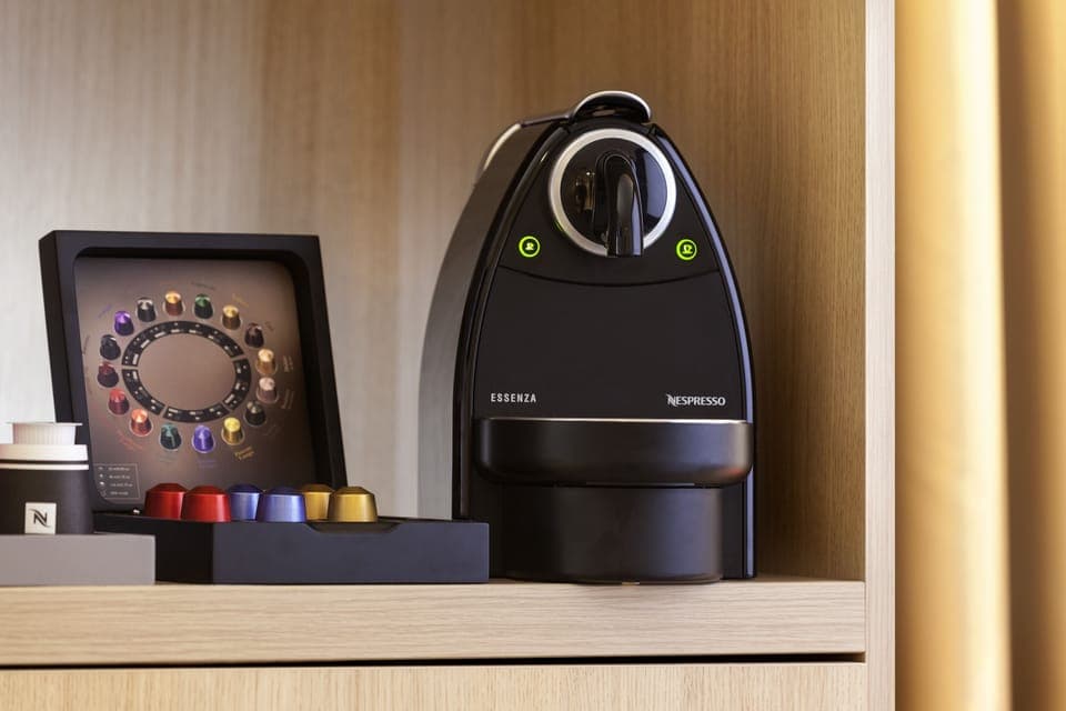 Family Room, 1 Double Bed with Sofa bed (Executive) | Coffee and/or coffee maker