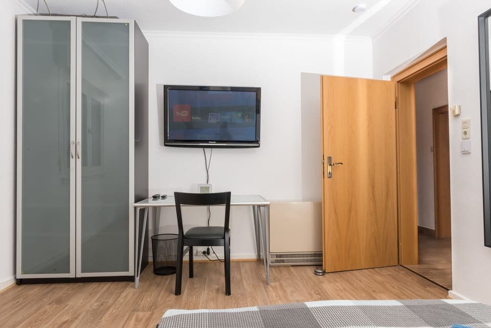 City Apartment, 2 Bedrooms, Non Smoking | 2 bedrooms, desk, laptop workspace, iron/ironing board