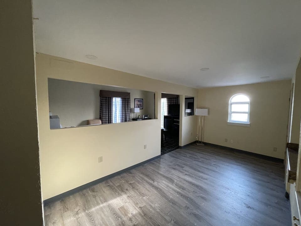 Suite, 1 King Bed, Non Smoking (Efficiency) | Premium bedding, desk, iron/ironing board, free cribs/infant beds