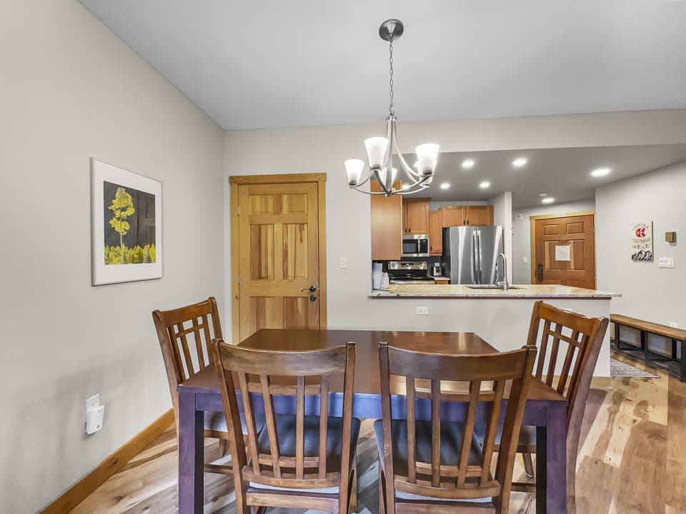 Condo, 1 Bedroom | Dining