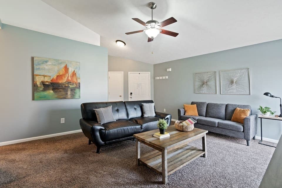 Ample space to spread out in living room 