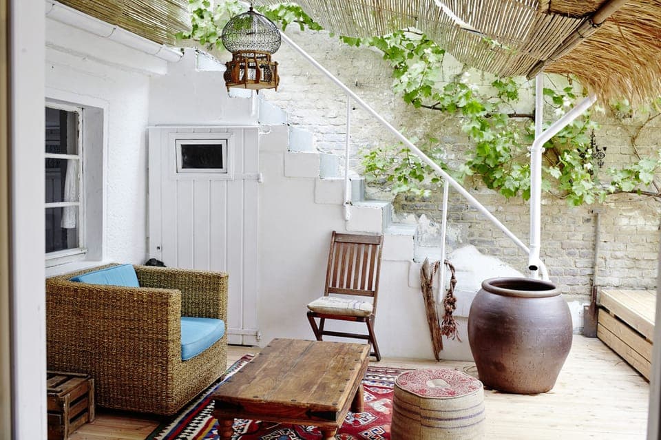 Standard Apartment, Terrace, Ground Floor | Living area | Flat-screen TV