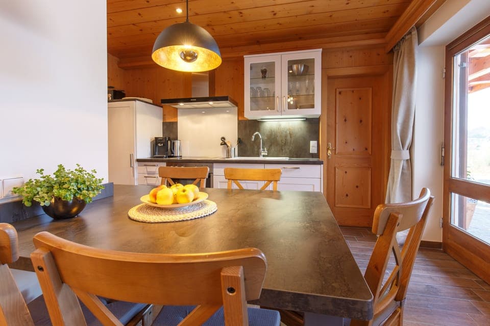 Deluxe Apartment, 2 Bedrooms, Mountain View (Hochfelln) | Private kitchen | Fridge, microwave, oven, stovetop