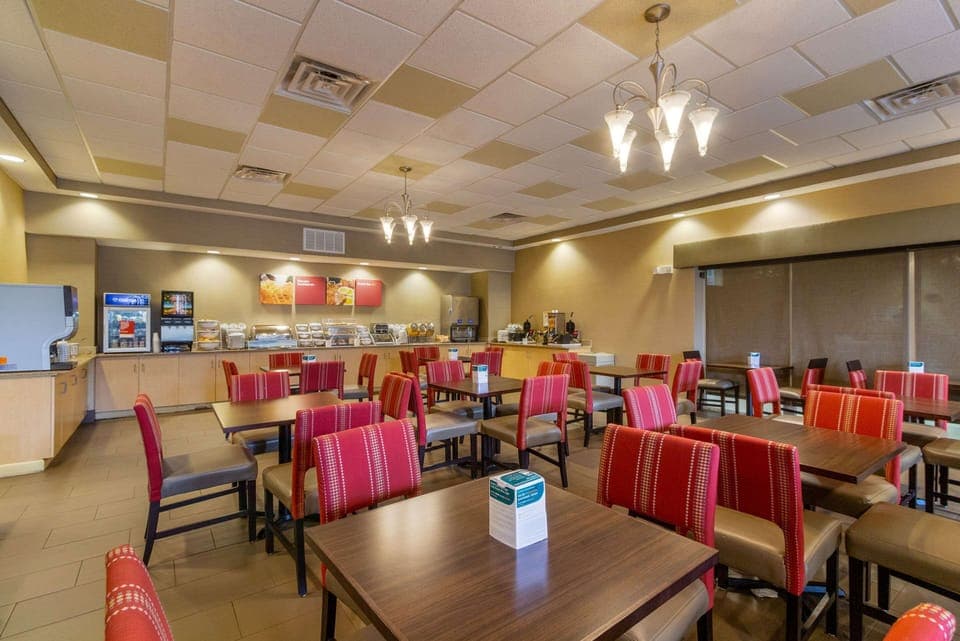 Free daily buffet breakfast