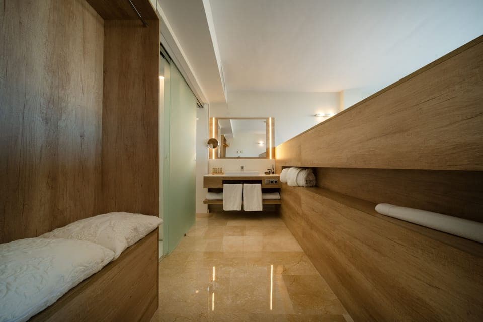 Penthouse, castle view | Down comforters, minibar, in-room safe, blackout drapes