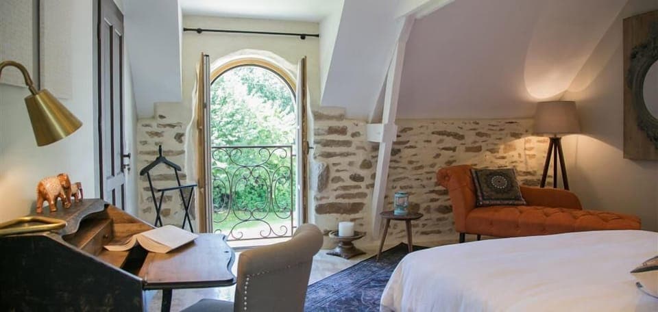 Standard Double Room, 1 King Bed | Premium bedding, individually decorated, individually furnished